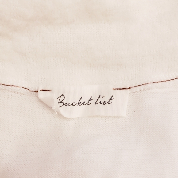 BUCKETLIST TWISTED REVERSIBLE TOP - Picture 8 of 9